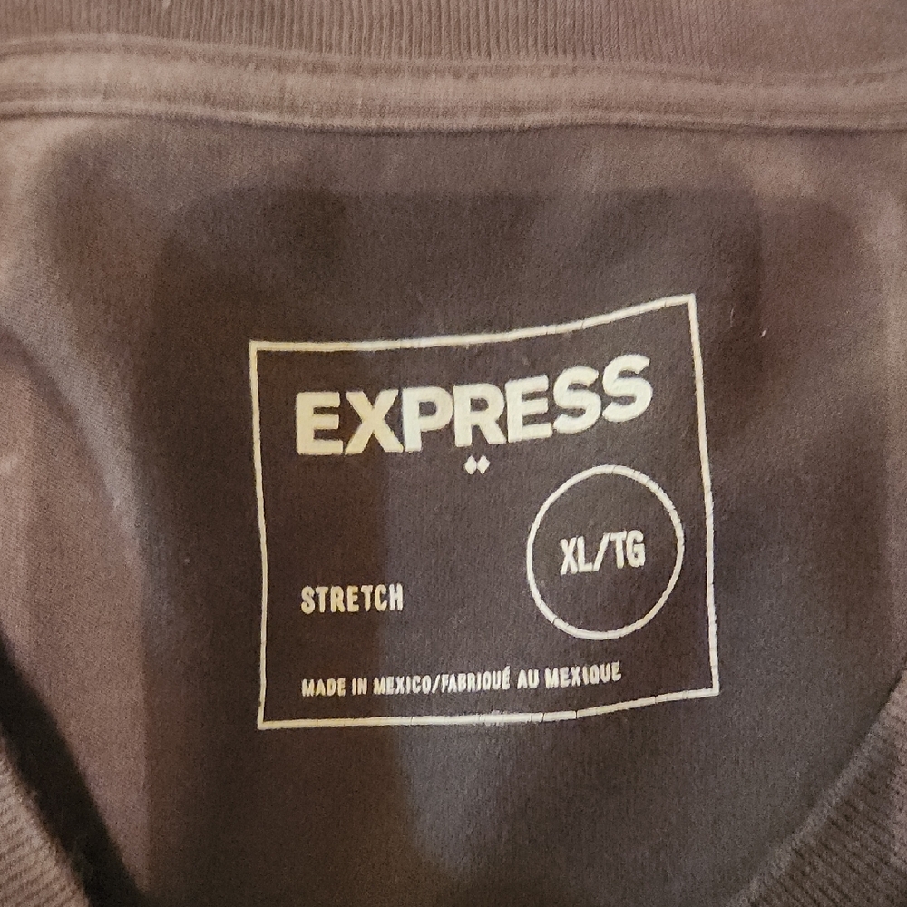Express Men's Dark Geometric Tee - Picture 6 of 7